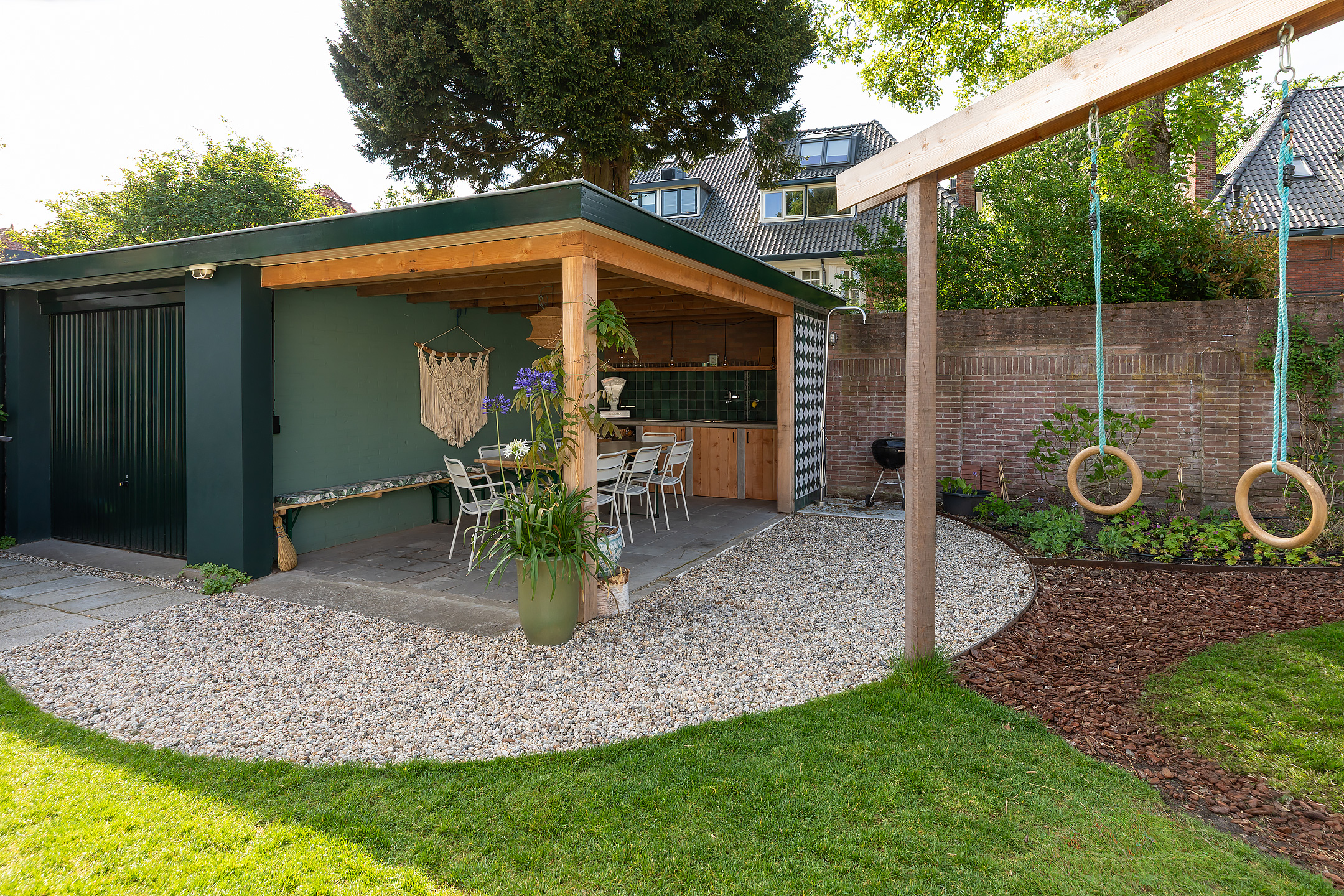 Veranda met buiten keuken